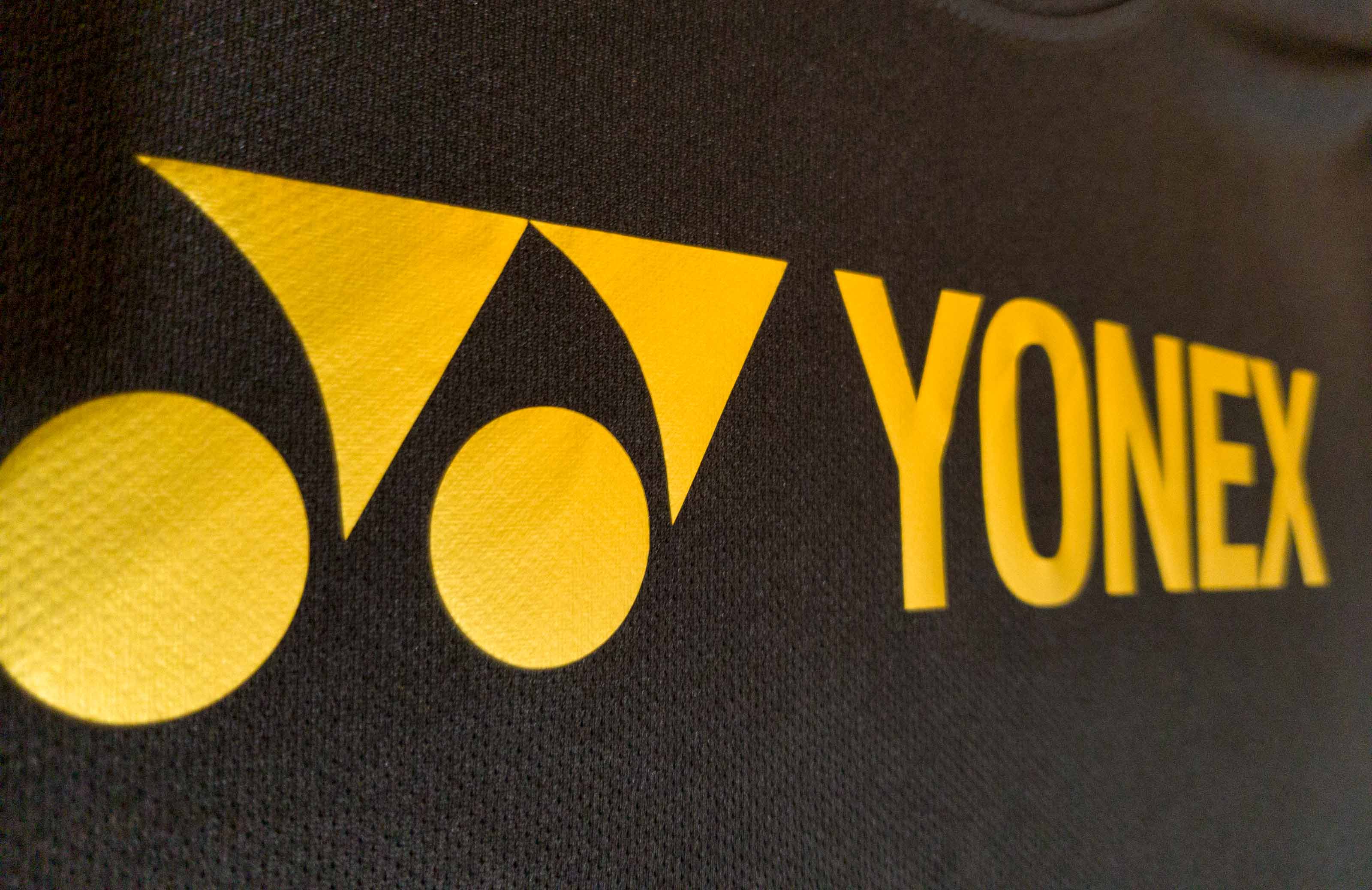 Yonex shirt - Yonex Gold close look front