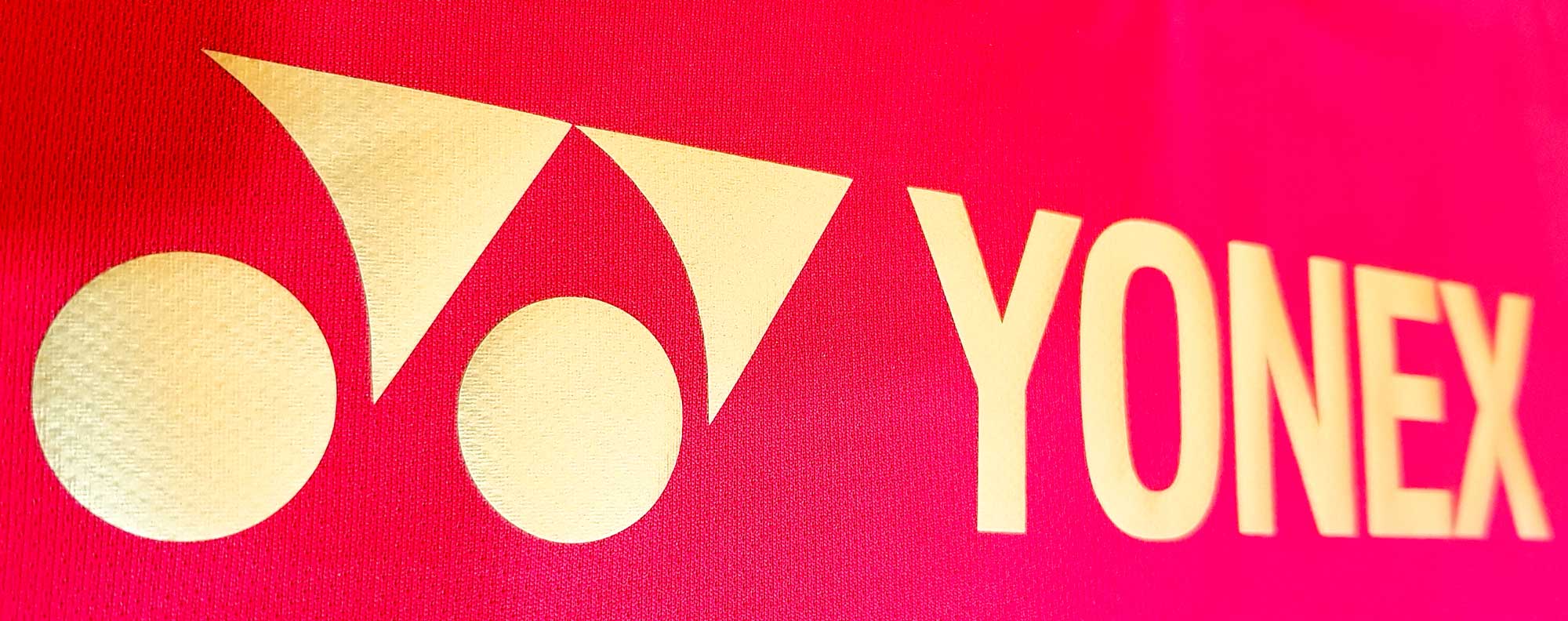 Yonex shirt - Yonex Gold close look front